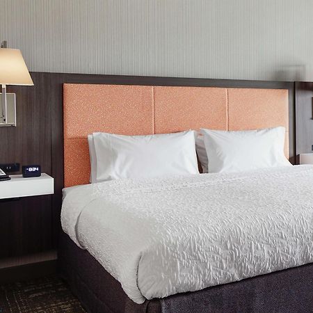 Hampton Inn & Suites Chicago/Вокіган Екстер'єр фото