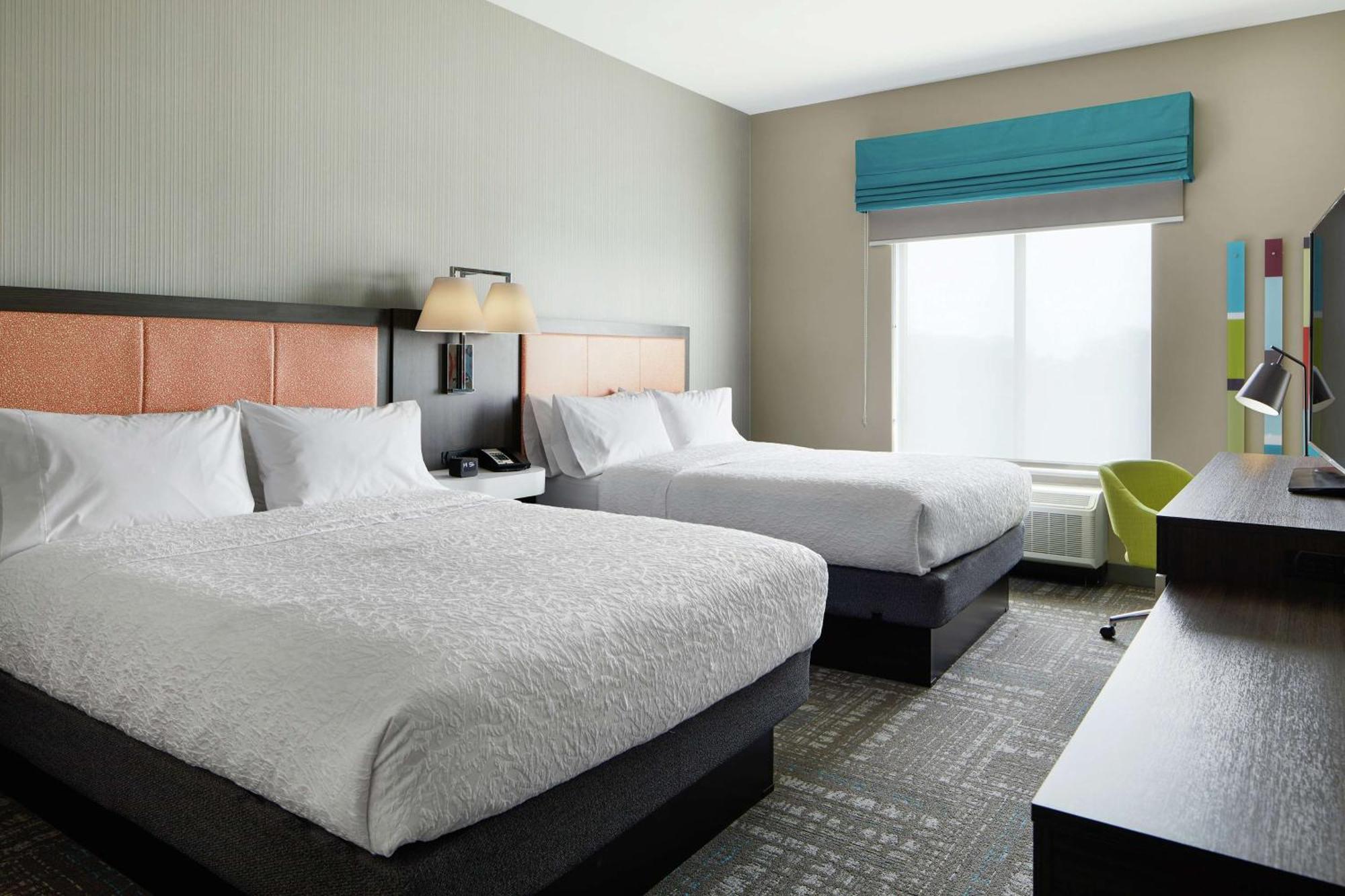 Hampton Inn & Suites Chicago/Вокіган Екстер'єр фото