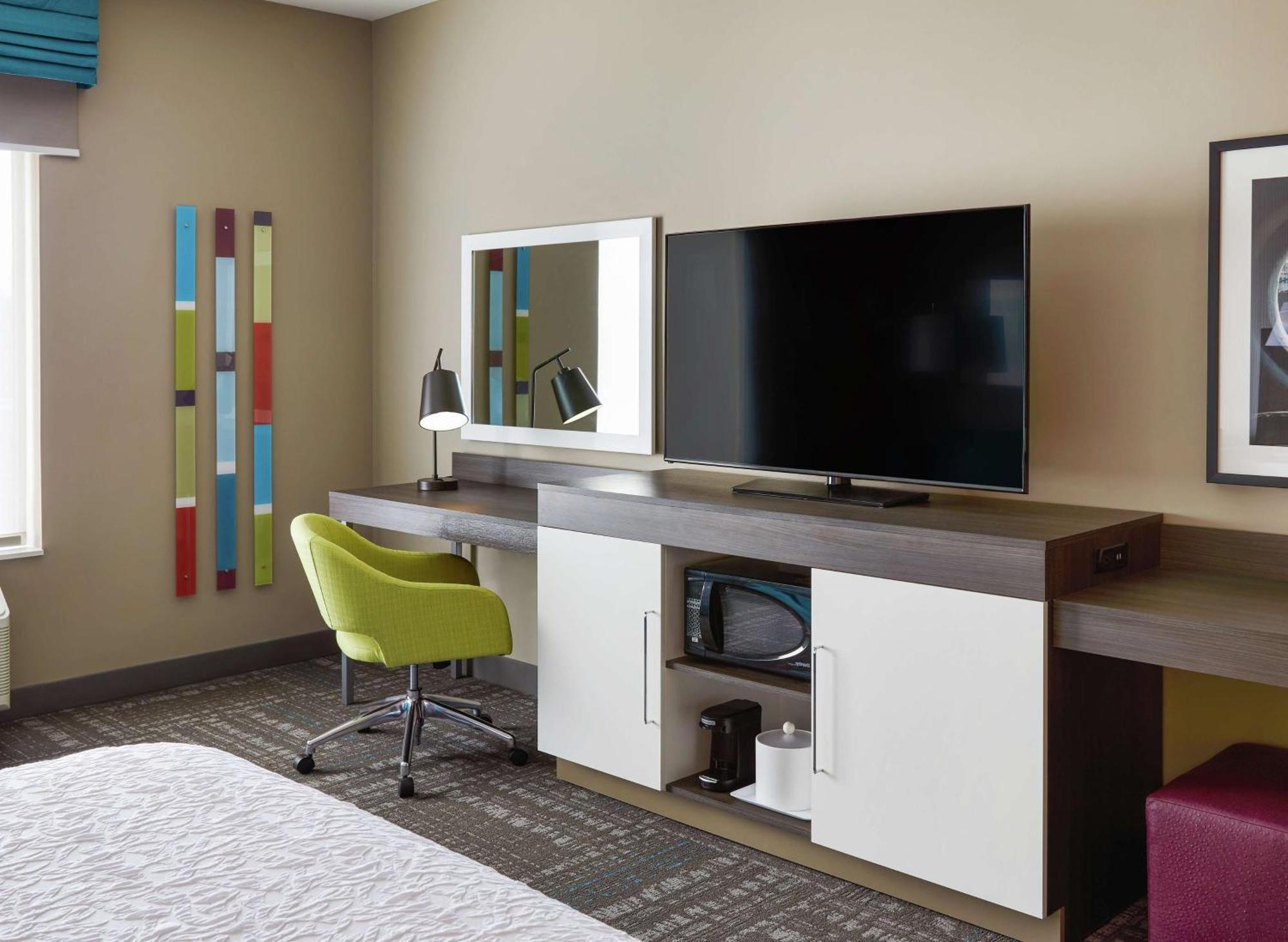 Hampton Inn & Suites Chicago/Вокіган Екстер'єр фото